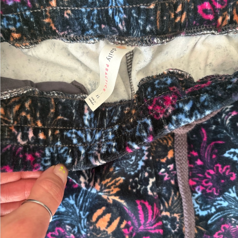 Anthropologie Multicolor Floral Joggers - Picture 5 of 5